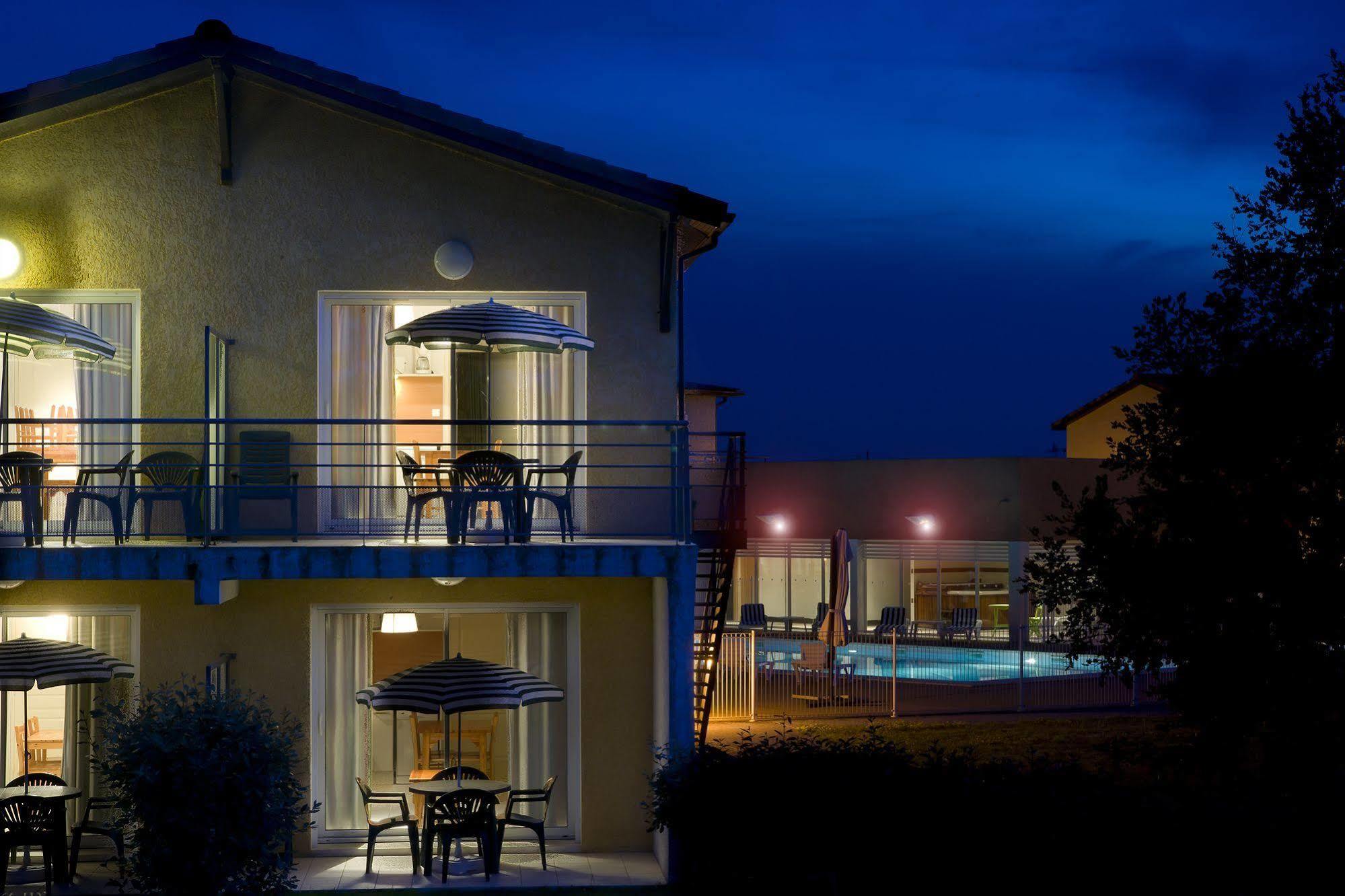 Vacanceole - Domaine Du Green Rivières Exteriör bild