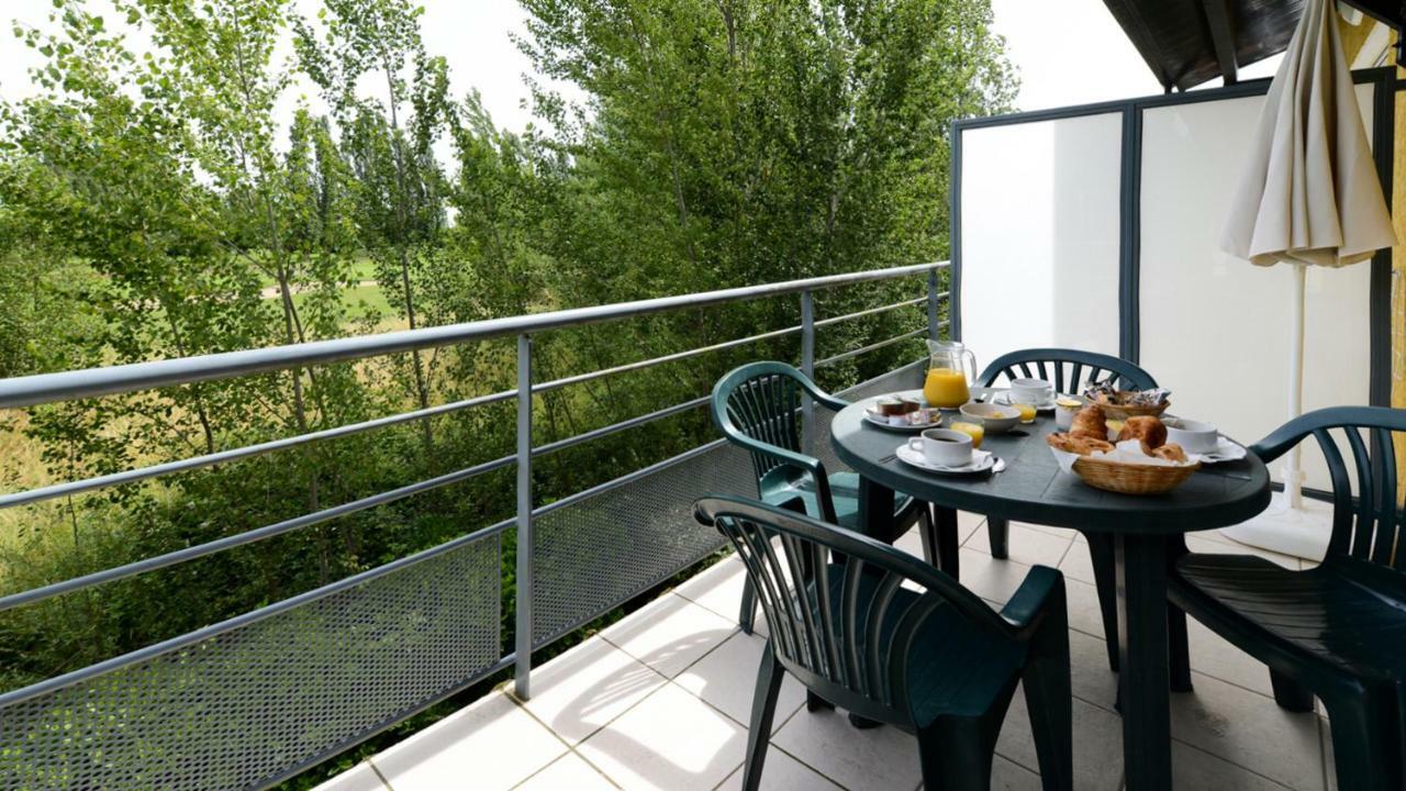 Vacanceole - Domaine Du Green Rivières Exteriör bild